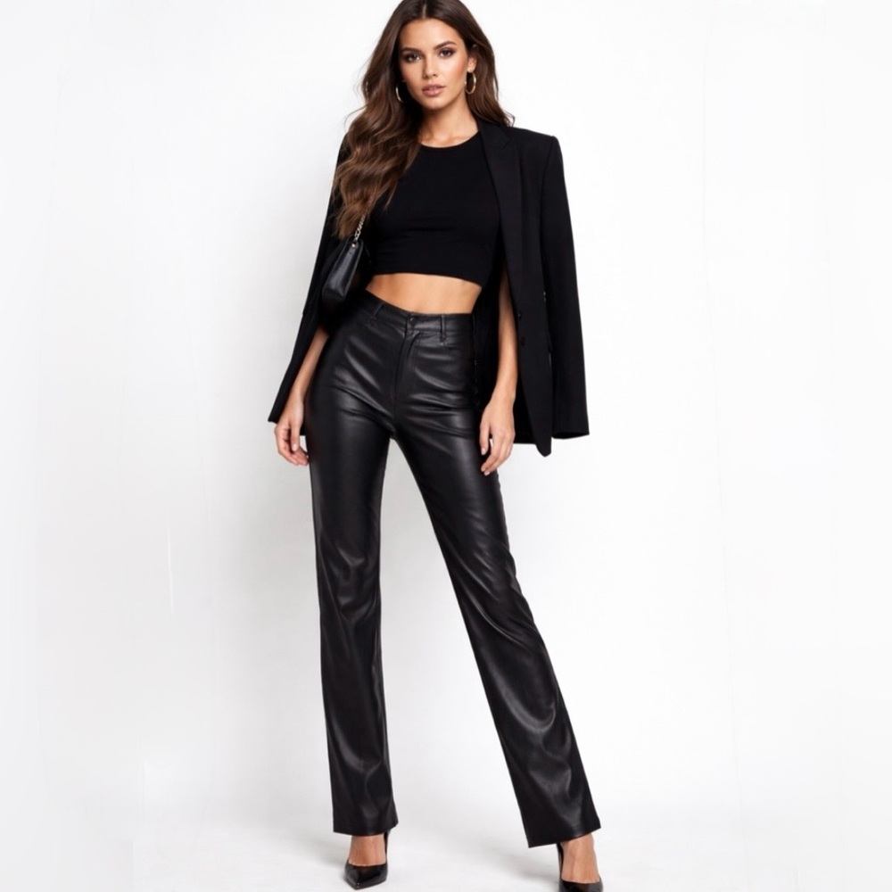 7 For All Mankind High Rise Vegan Leather Straight Pants Black Sz Small 💚